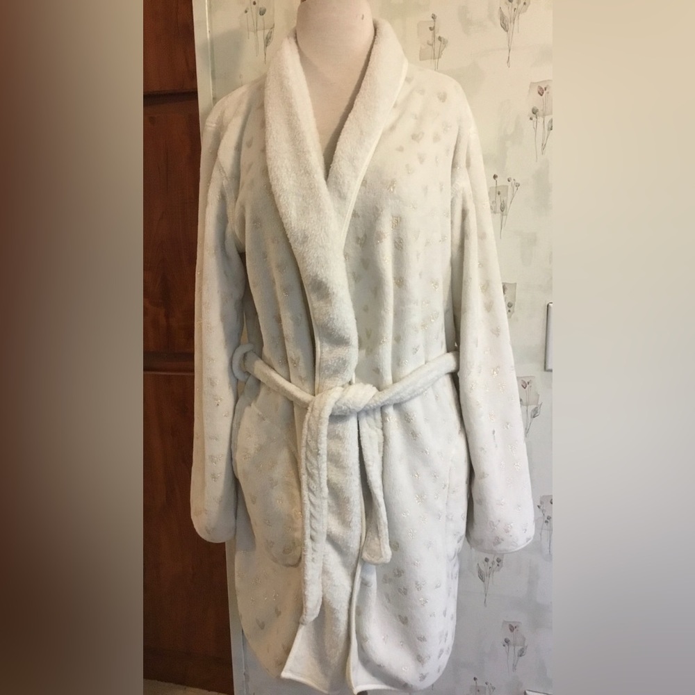Cozy fleece robe. Size M/L